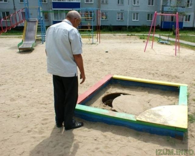 in_russia_they_dont_care_where_kids_will_play_640_04.jpg